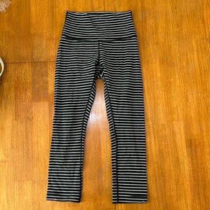 Lululemon stripped leggings